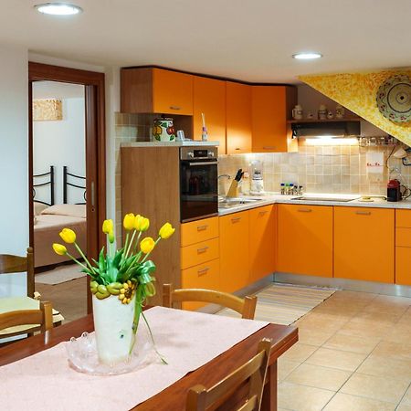 Oasi Apartment Pula Bagian luar foto