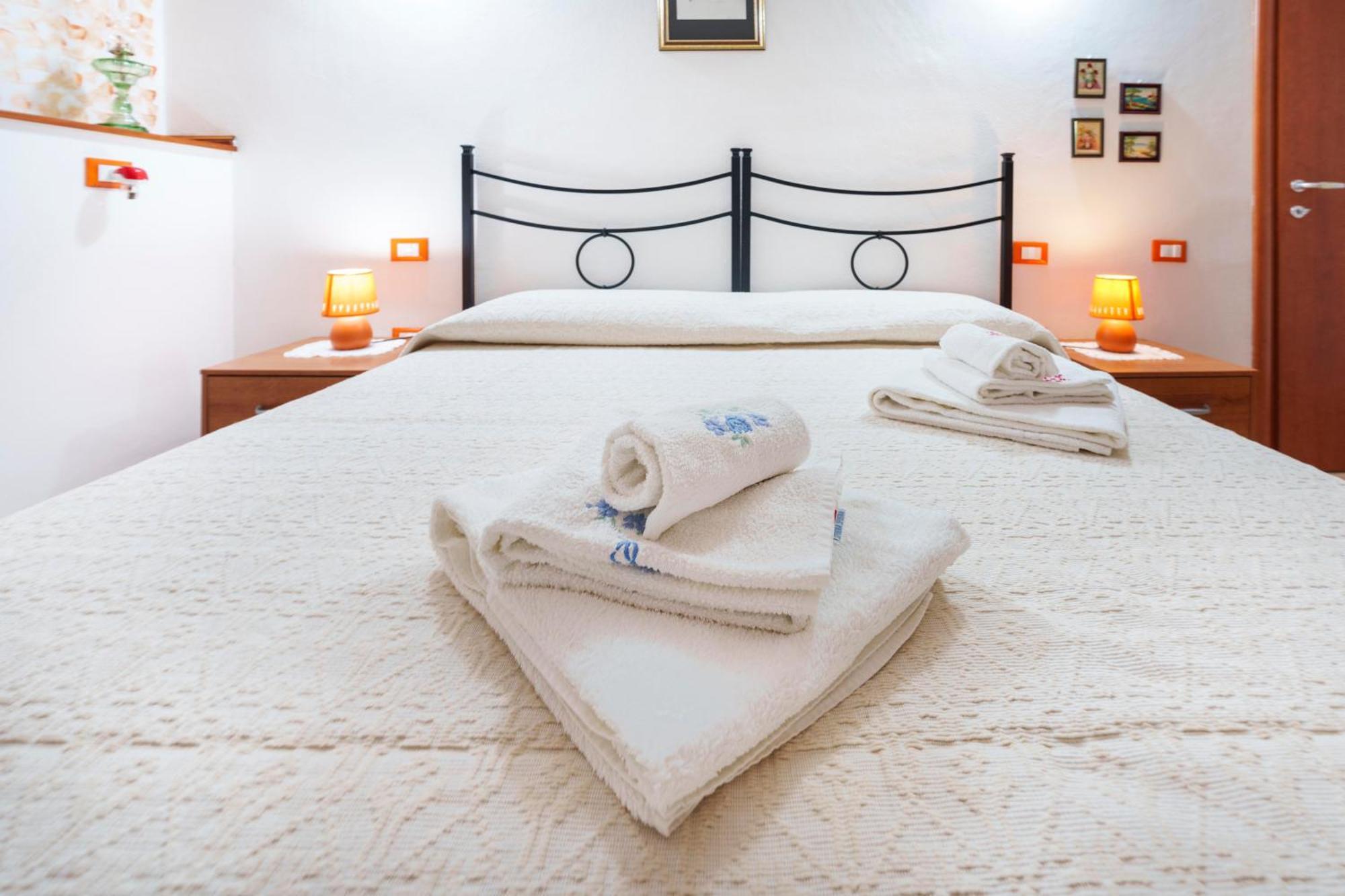 Oasi Apartment Pula Bagian luar foto