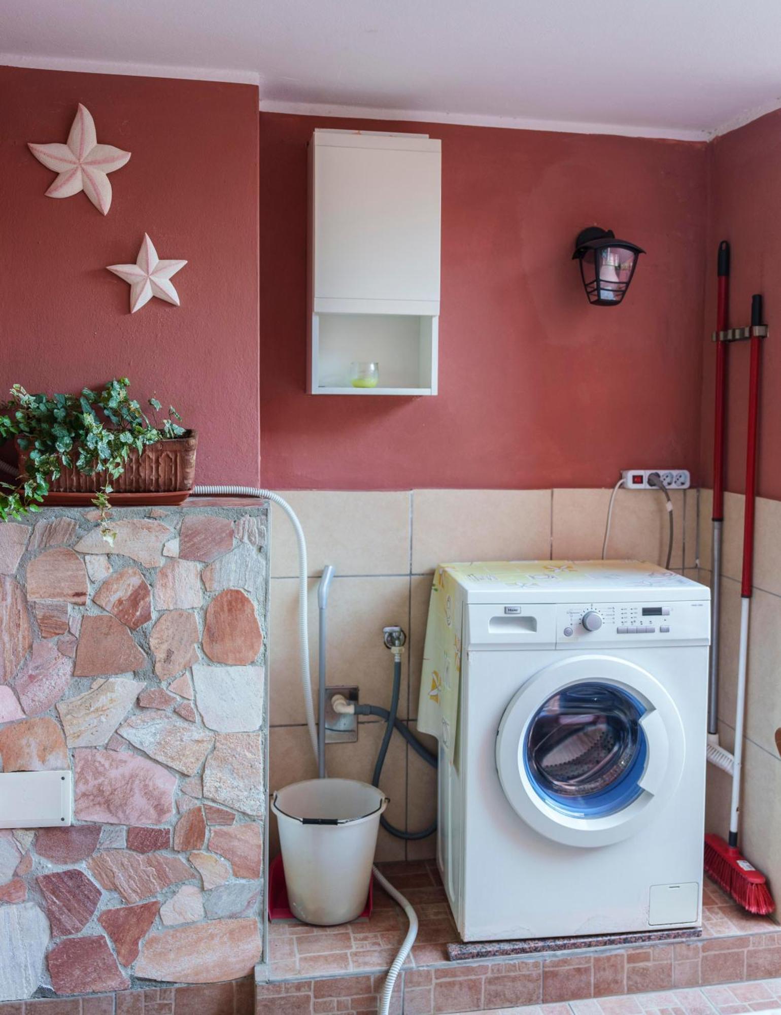 Oasi Apartment Pula Bagian luar foto