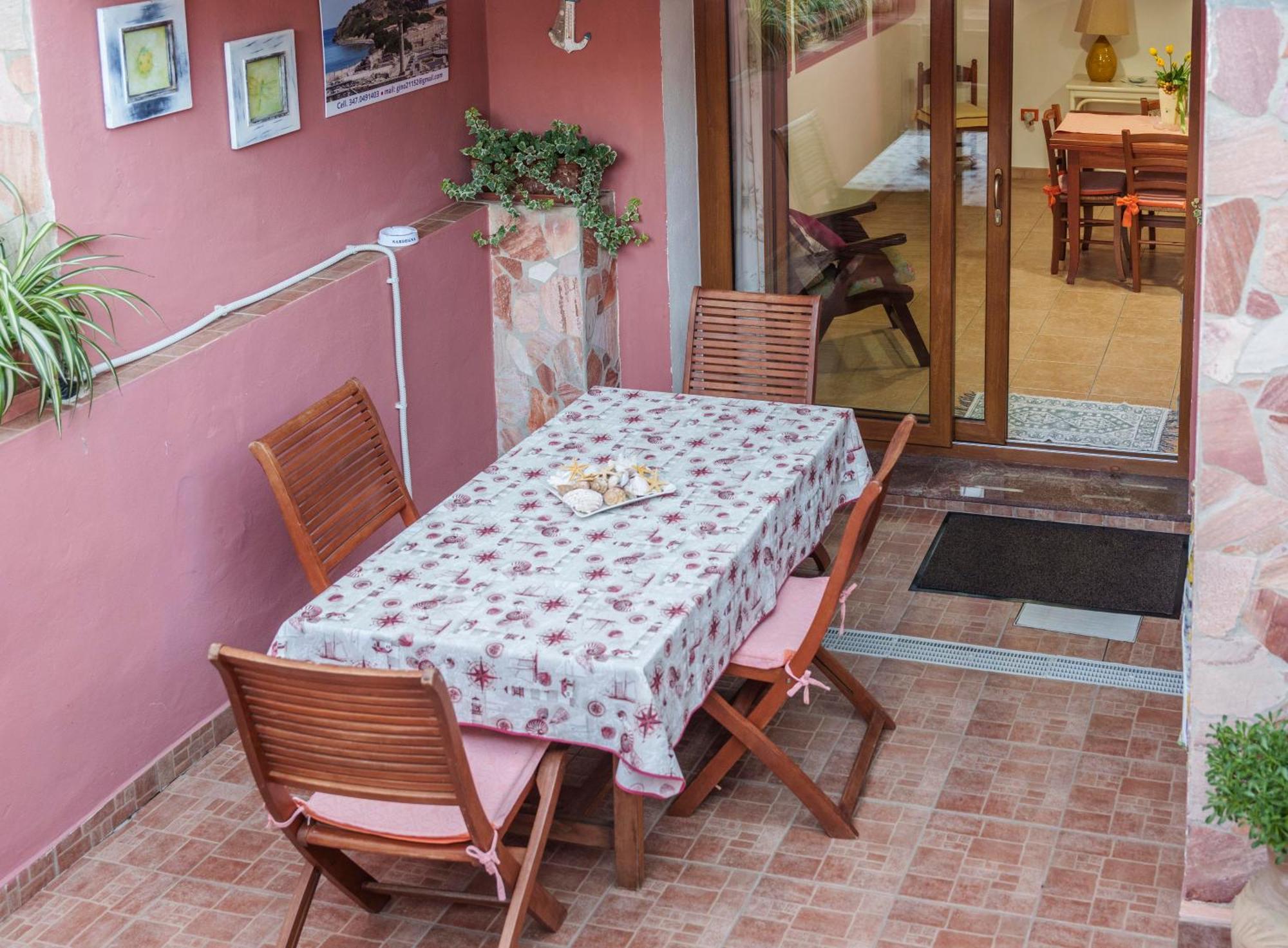 Oasi Apartment Pula Bagian luar foto