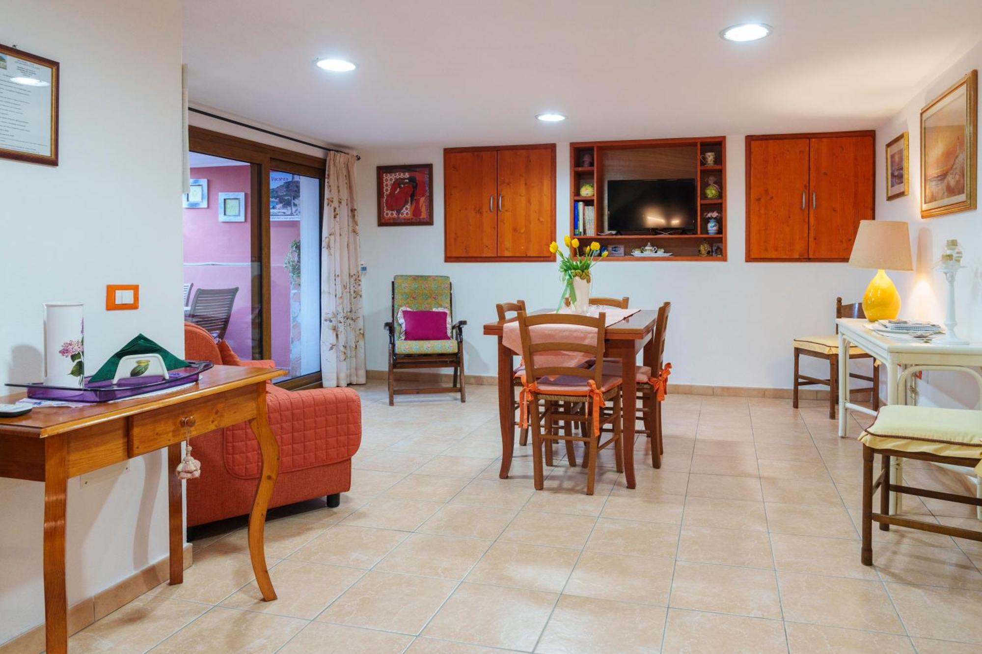 Oasi Apartment Pula Bagian luar foto